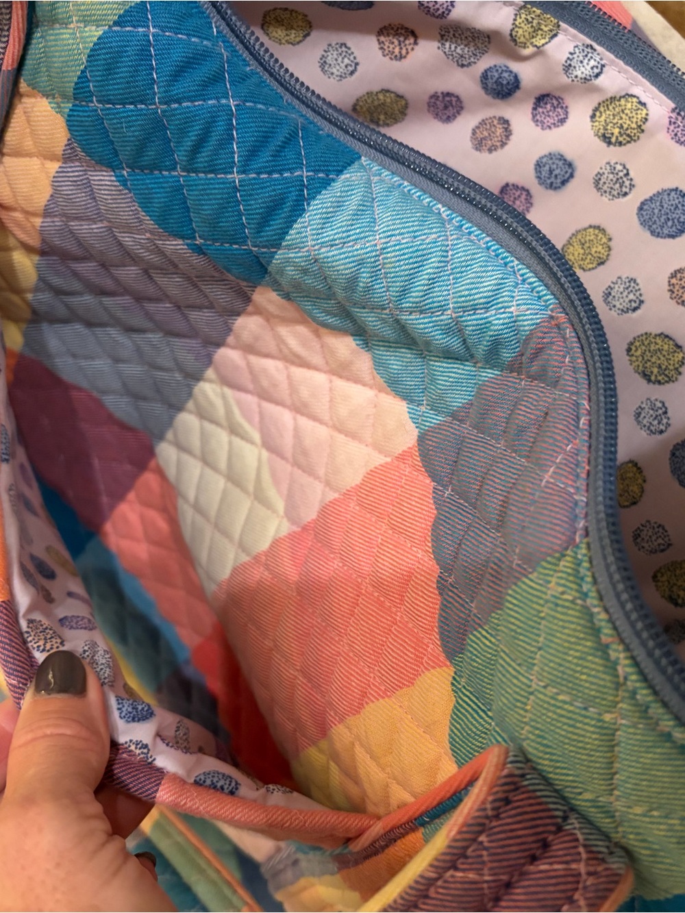 Vera Bradley Quilted Tropics Plaid Vera Deluxe Travel Tote - Picture 5 of 8
